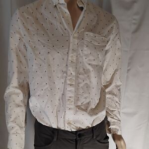 American Age White Diamond Pattern Shirt Size M